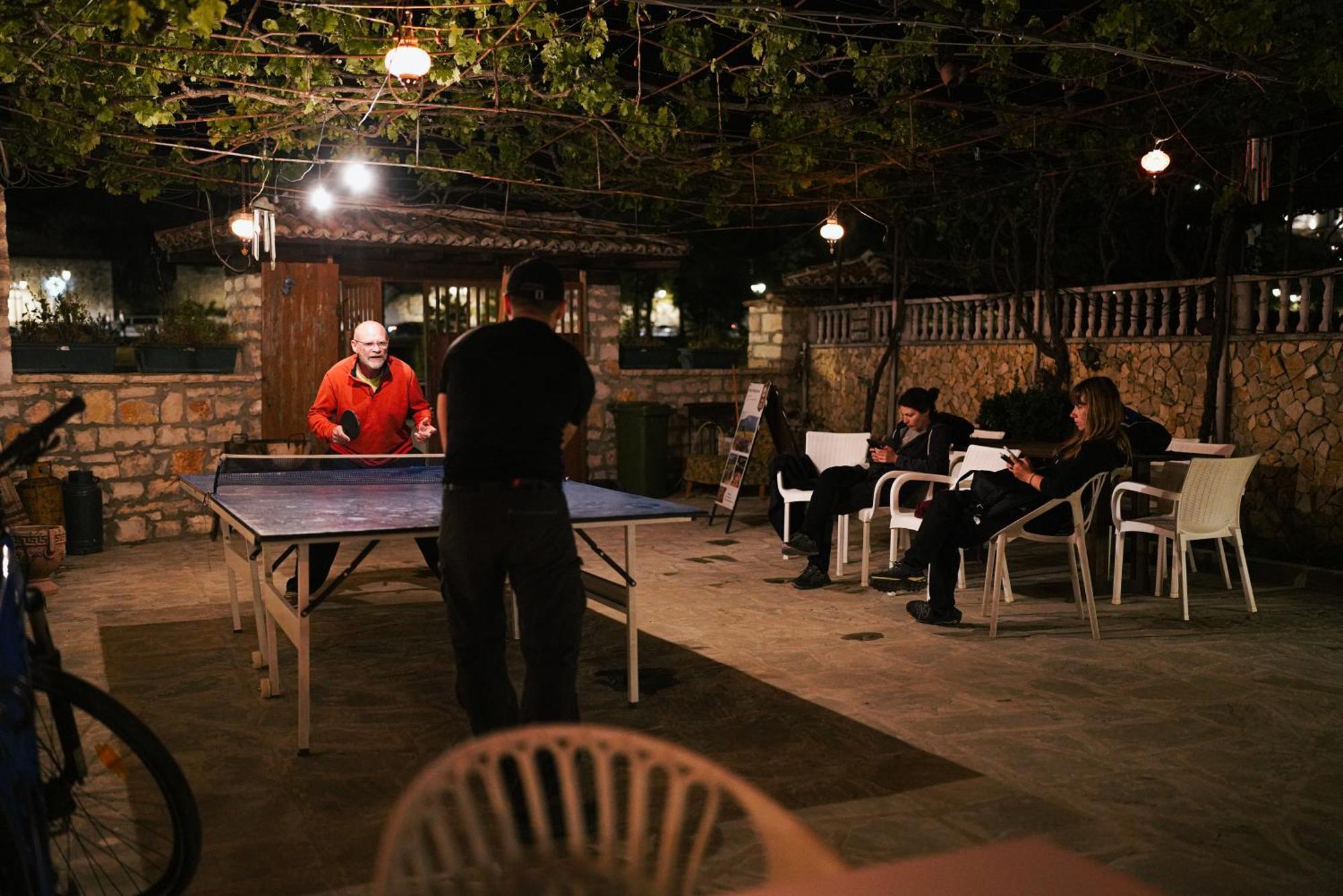 Maya Hostel Berat Exterior photo